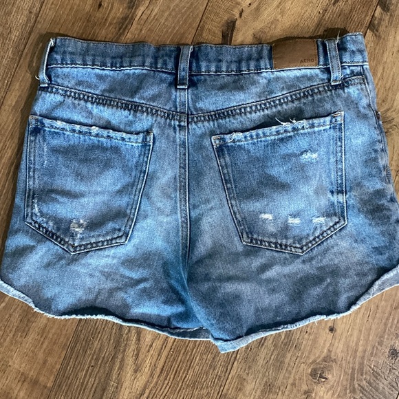 AERO Mom Short size 4 - Picture 4 of 4